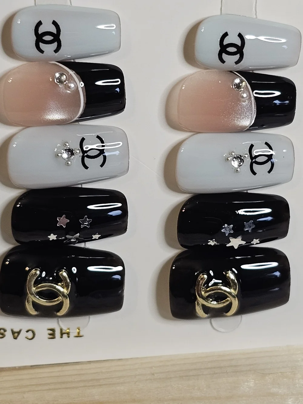 luxury inspired stylish press